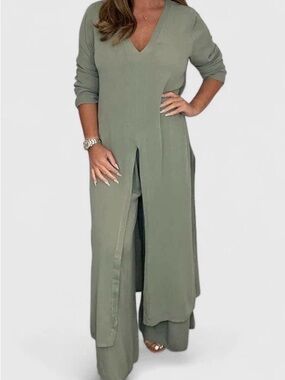 V-Neck Olive 2 piece Wide-Leg Tunic Set